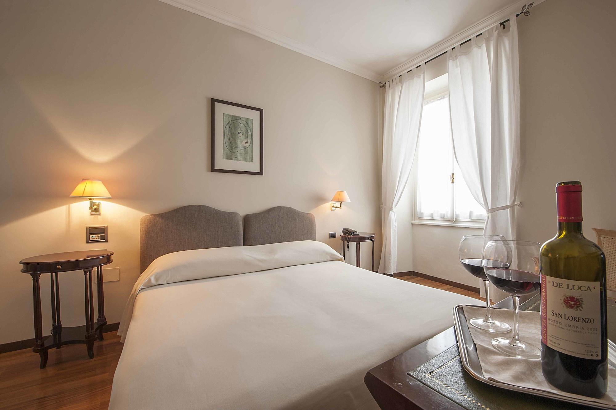 Hotel Poledrini โฟลีโญ ภายนอก รูปภาพ
