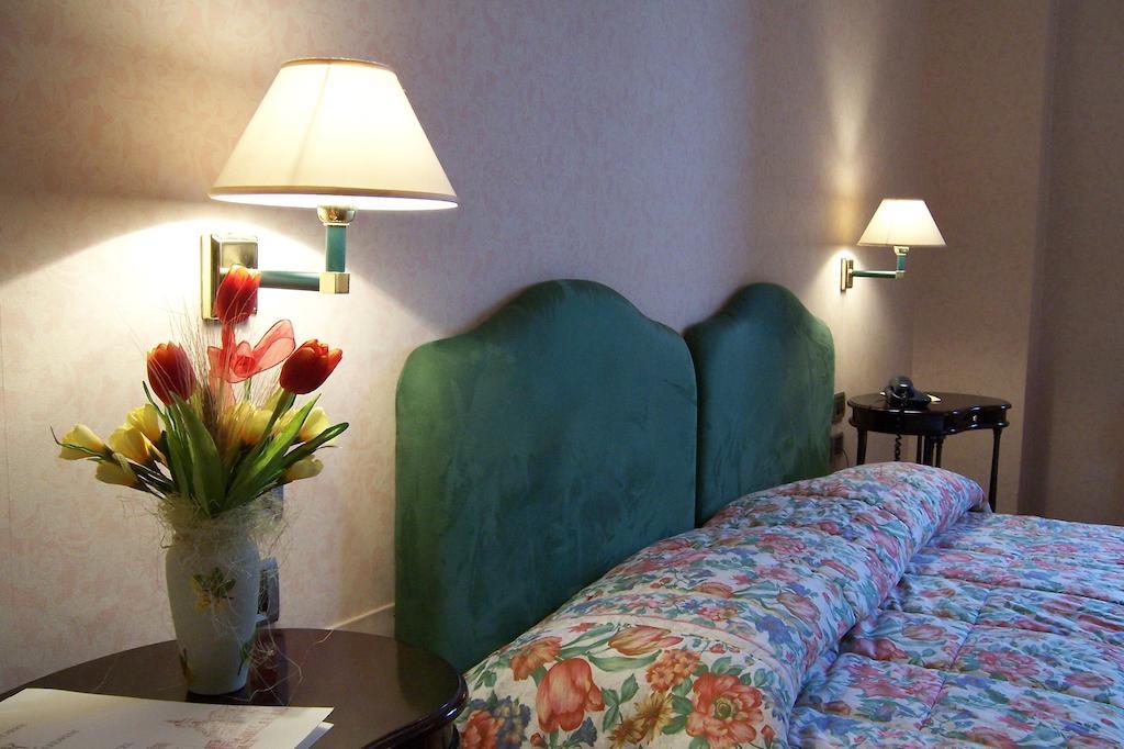 Hotel Poledrini โฟลีโญ ห้อง รูปภาพ
