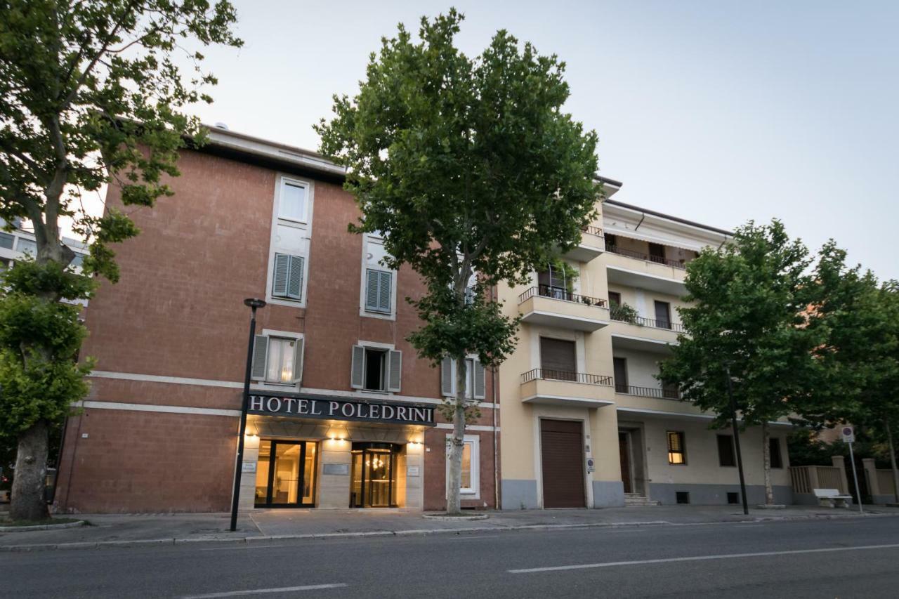 Hotel Poledrini โฟลีโญ ภายนอก รูปภาพ